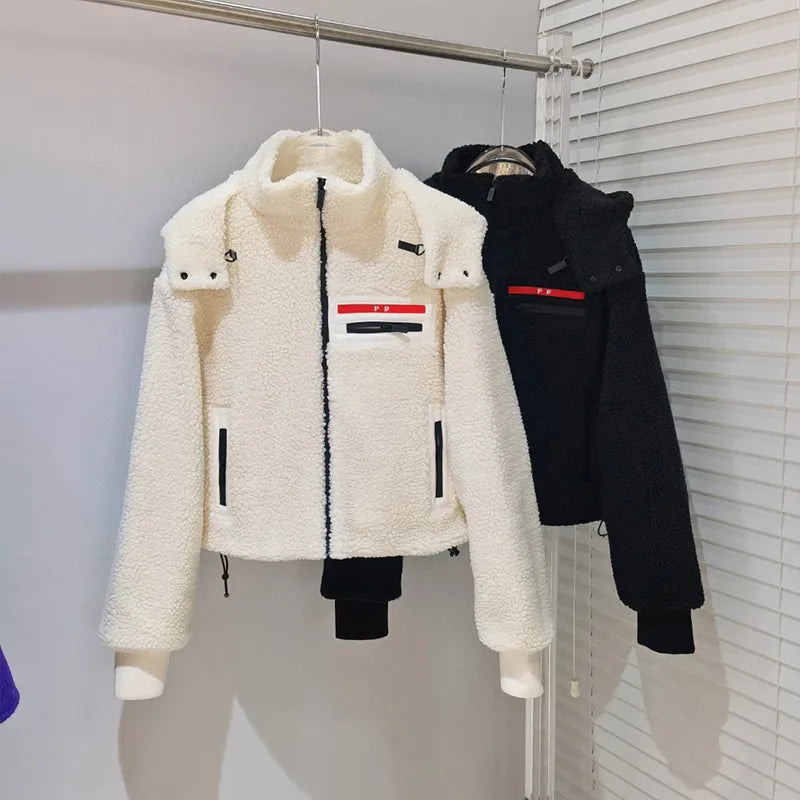Designer Women's Lamb Wool Jacket Winter Fashion Coats Short Warm Outerwear 2 Colors